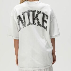 Nike sportswear street oversized t shirt